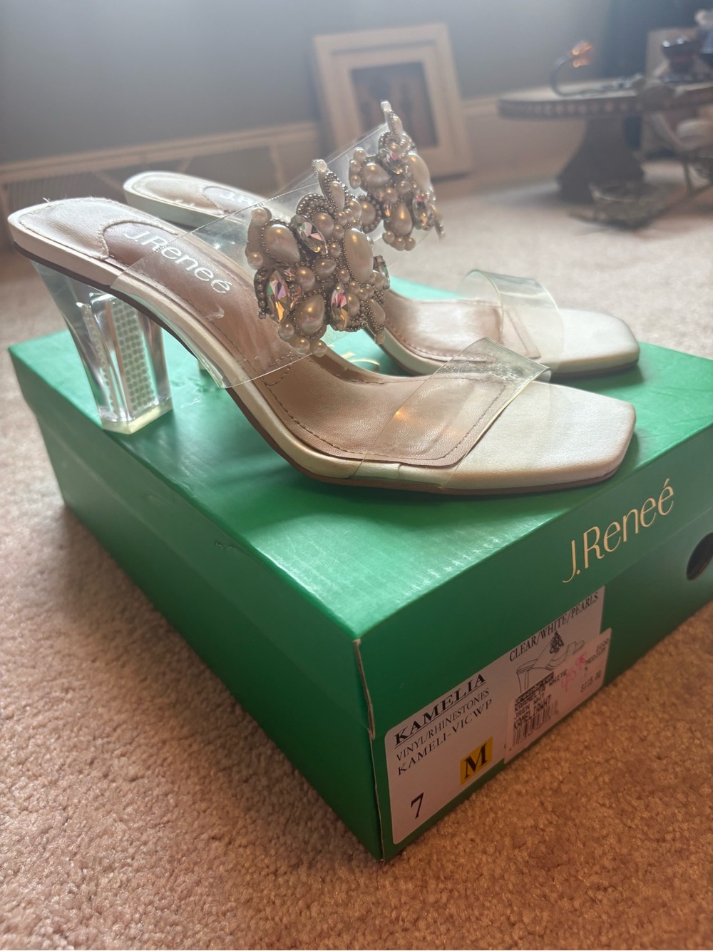J Renee White Pearl/Rhinstone Acrylic slip on. Size 7.